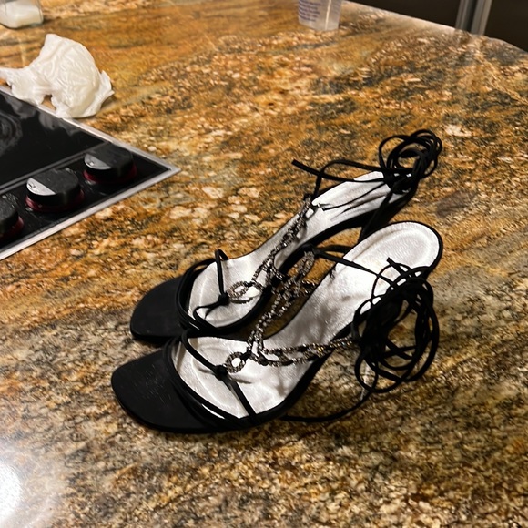 Stuart Weitzman shoes - Picture 2 of 4